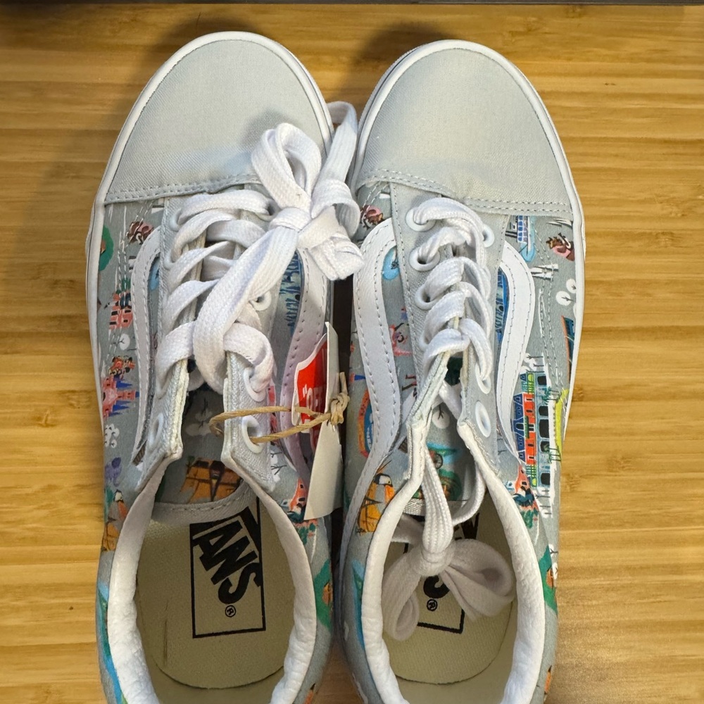 Vans Walt Disney World, 50th anniversary Gray and White